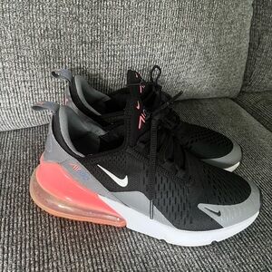 Nike Air Max 270 Big Kids Size 7